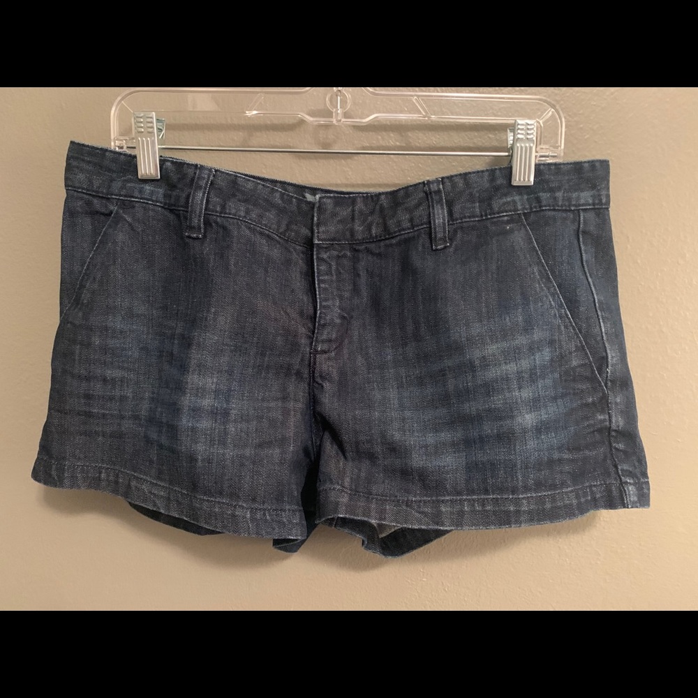 Hurley '99 low rider jean short.